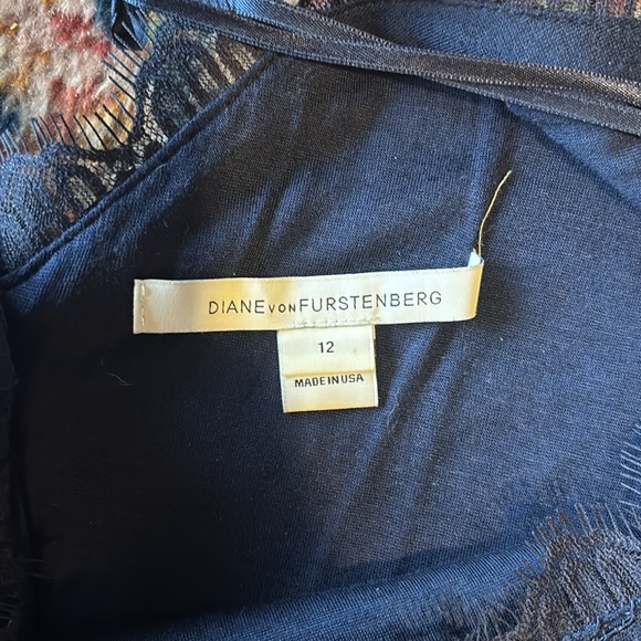 Navy lace Dianne von furstenberg dress size 12 - Picture 2 of 3